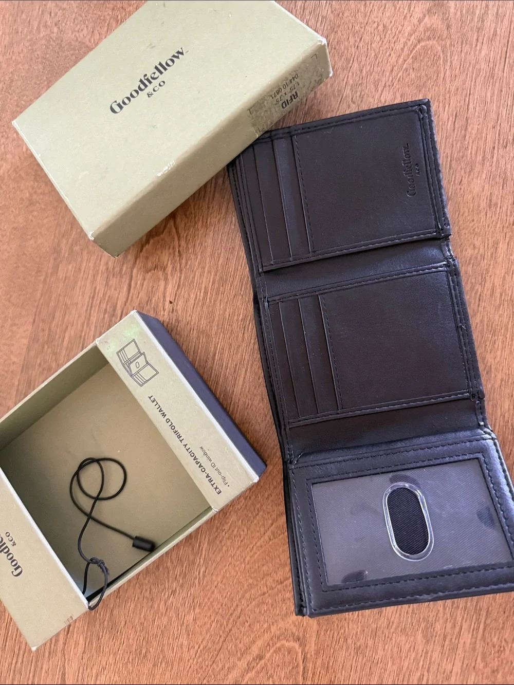 Goodfellow & Co Black Trifold Card & ID Wallet
